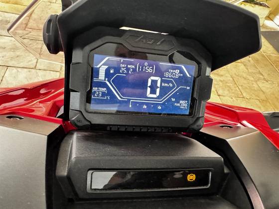 HONDA ADV 